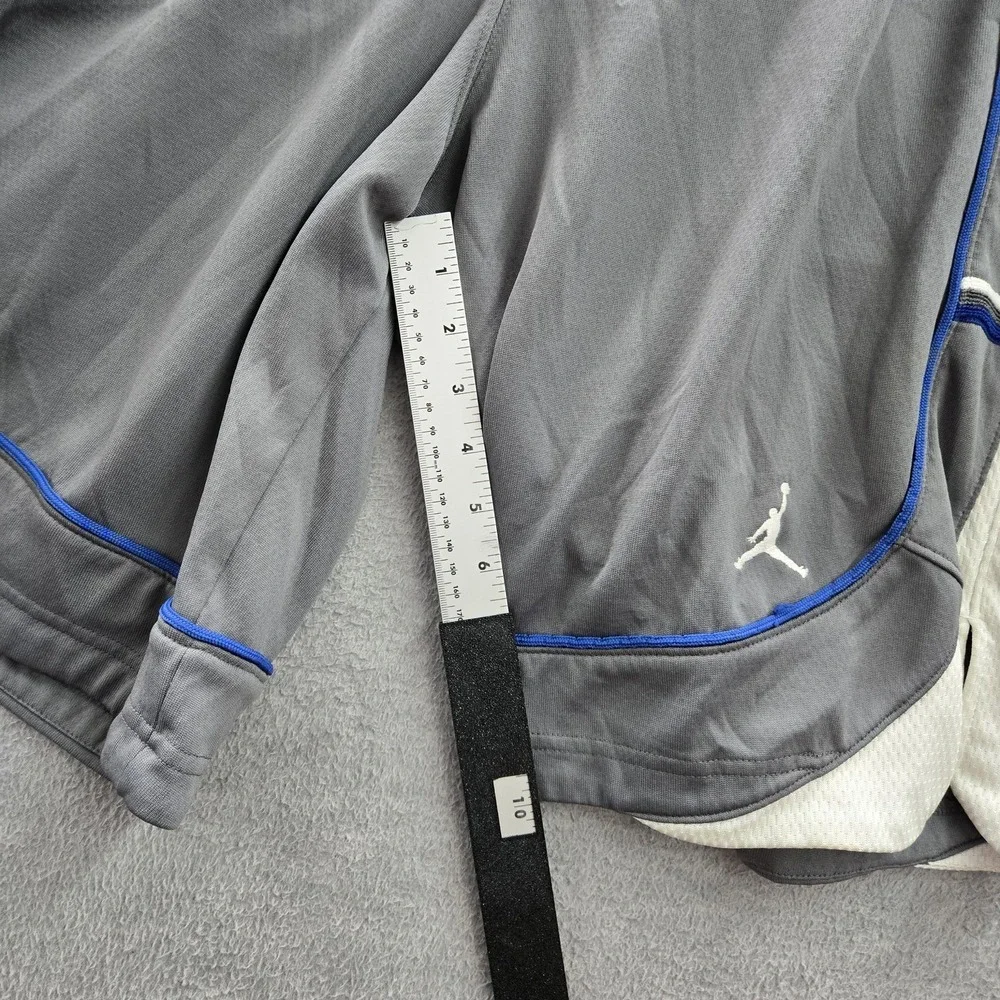 VINTAGE Air‎ Jordan Men Activewear Shorts L Gray Embroidered Jumpman Logo 10